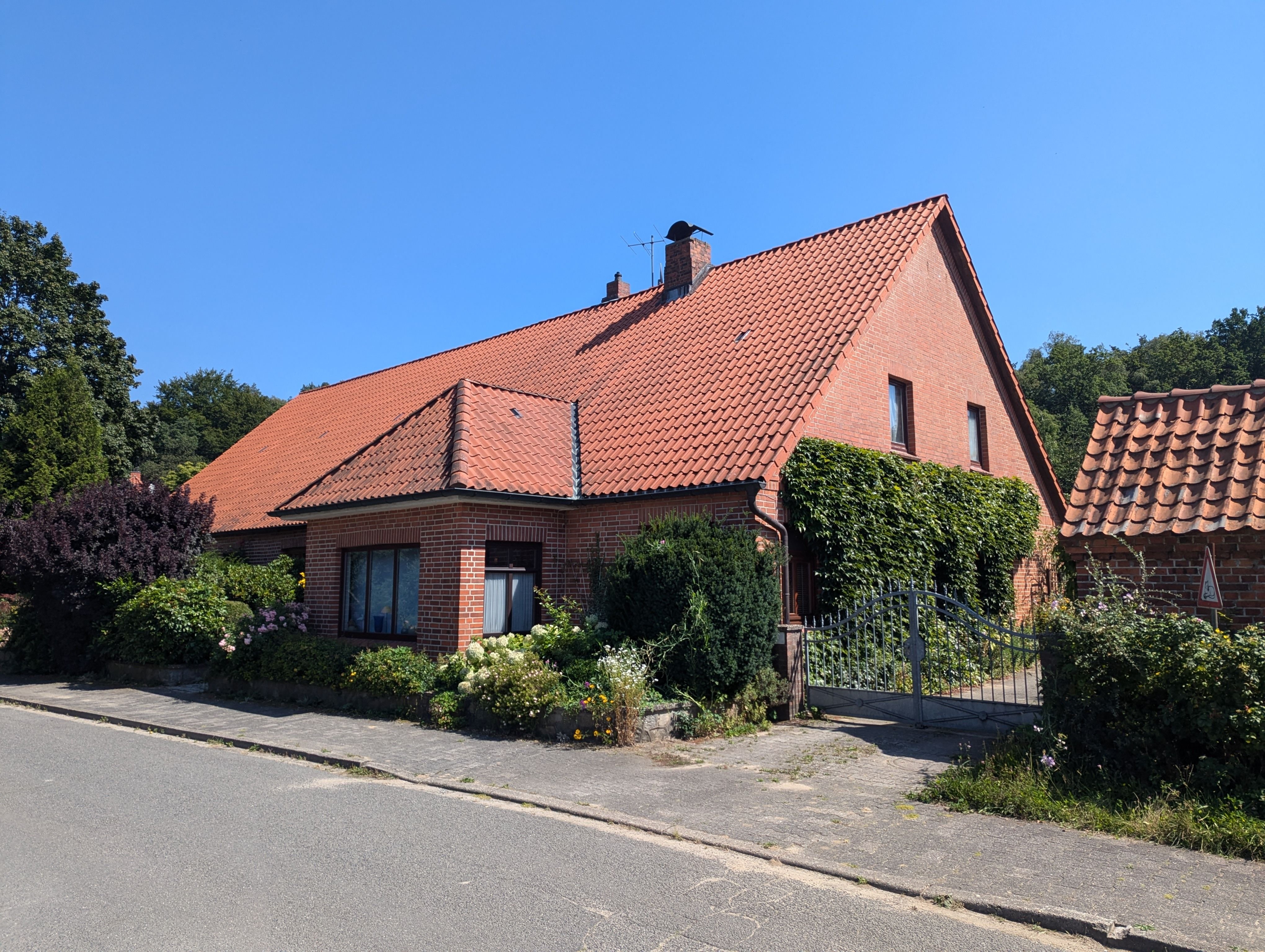 Mehrfamilienhaus zum Kauf provisionsfrei 380.000 € 10 Zimmer 260 m²<br/>Wohnfläche 2.500 m²<br/>Grundstück Ventschau Tosterglope 21371