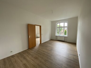 Wohnung zur Miete 325 € 2 Zimmer 64,1 m² Weißwasser/O.L. 02943