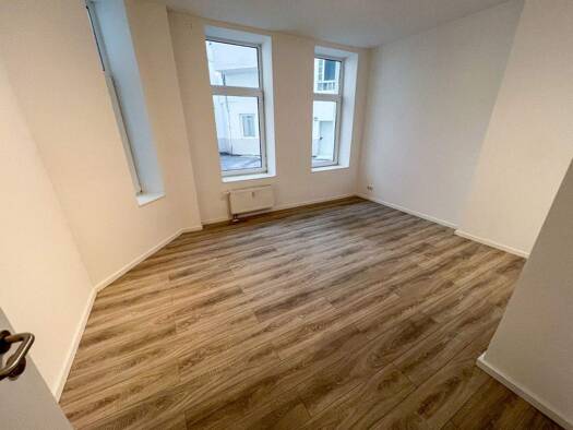 Wohnung zur Miete 530 € 2 Zimmer 71,4 m² EG Mitte Bremerhaven 27568