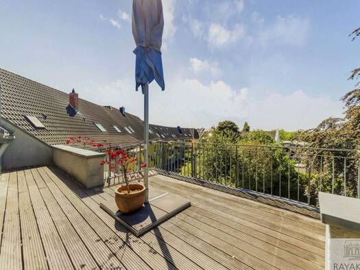 Maisonette zur Miete 1.563 € 4,5 Zimmer 125 m² 3. Geschoss Reisholz Stadtbezirk 9 40599
