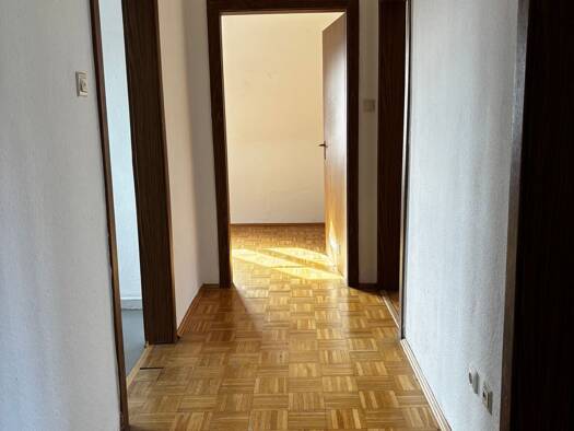 Wohnung zur Miete 570 € 3 Zimmer 60 m² Geschoss -3/3 frei ab 01.10.2026 Frauenland Würzburg 97080