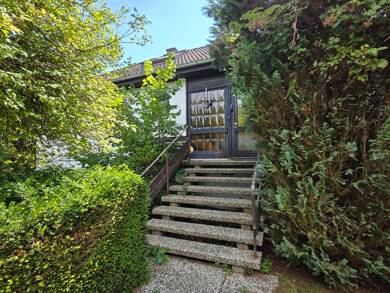 Einfamilienhaus zum Kauf 377.000 € 8 Zimmer 203,8 m² 1.465 m² Grundstück Unterschwarzach Schwarzach 74869