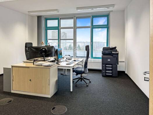 Bürofläche zur Miete provisionsfrei 7.034 € 468,9 m² Bürofläche München 81379