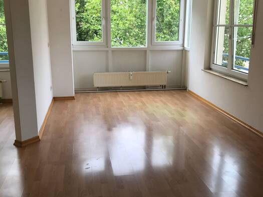 Wohnung zur Miete 360 € 1,5 Zimmer 41,8 m² Geschoss 2/8 frei ab 01.04.2026 Arthur-Hoffmann-Straße 90 Südvorstadt Leipzig 04275
