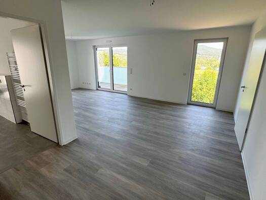 Wohnung zur Miete 1.450 € 4 Zimmer 119,4 m² 1. Geschoss frei ab sofort Stedigsrain Eschwege 37269