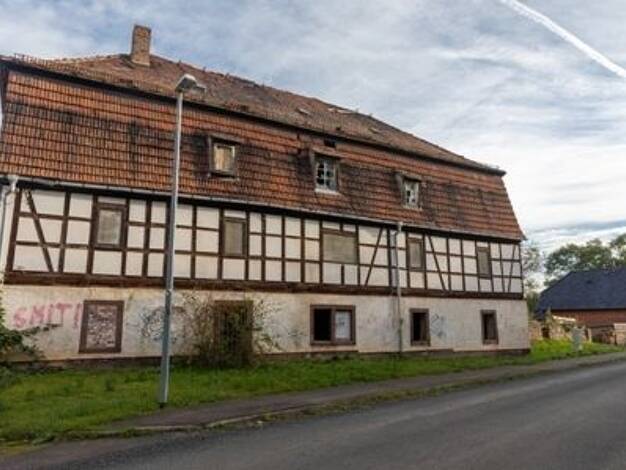 Mehrfamilienhaus zum Kauf 150.000 € 25 Zimmer 400 m² 1.920 m² Grundstück Wendelstein Kaiserpfalz 06642