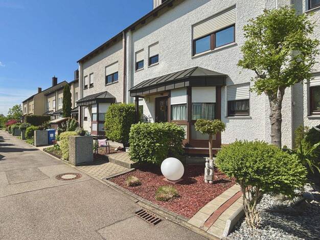 Reihenmittelhaus zum Kauf 330.000 € 4 Zimmer 112 m² 205 m² Grundstück Gundelfingen 89423