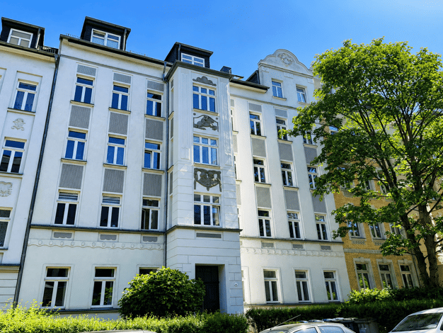 Wohnung zum Kauf 73.000 € 3 Zimmer 69,2 m² EG Schloßchemnitz Schloßchemnitz 09113