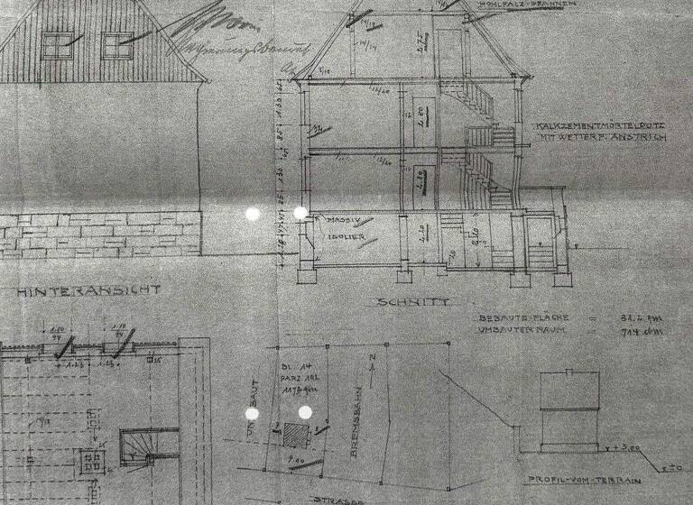 Mehrfamilienhaus zum Kauf 109.000 € 8 Zimmer 164 m² 740 m² Grundstück Bad Karlshafen 34385