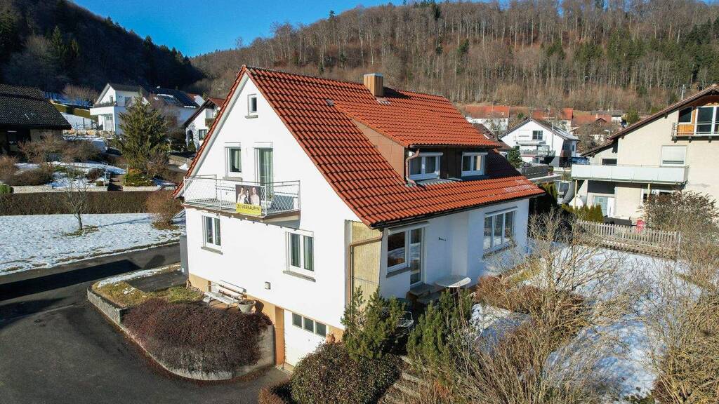 Mehrfamilienhaus zum Kauf 379.000 € 5 Zimmer 135 m² 1.275 m² Grundstück Kaiseringen Straßberg 72479