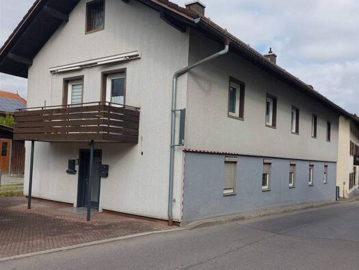 Mehrfamilienhaus zum Kauf als Kapitalanlage geeignet 539.000 € 10 Zimmer 210 m² 340 m² Grundstück Fürstätt Rosenheim 83024