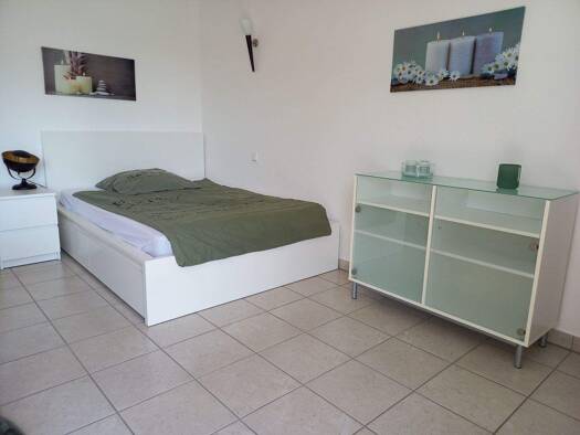 Studio zur Miete auf Zeit 1.600 € 1 Zimmer 43 m² frei ab 01.10.2026 Voltastrasse 0 Bockenheim Frankfurt am Main 60486