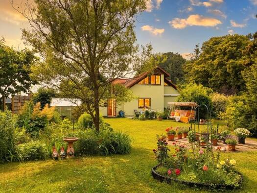Einfamilienhaus zum Kauf 229.000 € 3 Zimmer 82 m² 1.038 m² Grundstück Liegau-Augustusbad Radeberg 01454