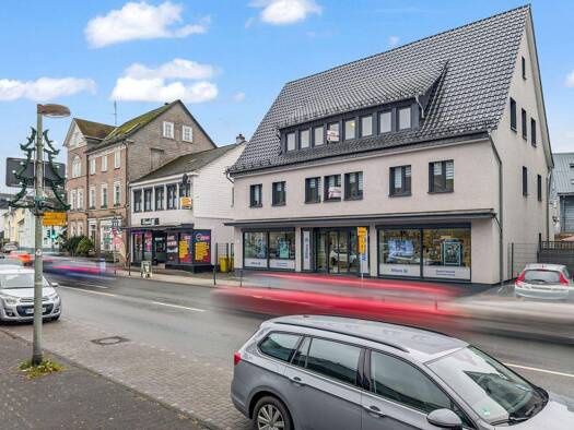 Gewerbeobjekt zum Kauf als Kapitalanlage geeignet 9 Zimmer 830,9 m² 1.200 m² Grundstück Bad Laasphe Bad Laasphe 57334
