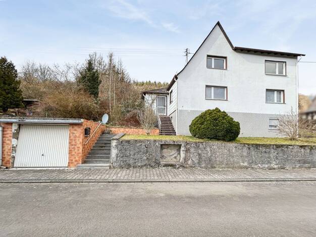 Einfamilienhaus zum Kauf provisionsfrei 99.000 € 6 Zimmer 134 m² 1.196 m² Grundstück Idar-Oberstein 55743