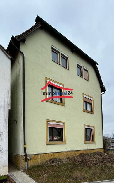 Wohnung zum Kauf 135.000 € 4 Zimmer 78 m² Dachgeschoss, 2. Geschoss Treuchtlingen Treuchtlingen 91757