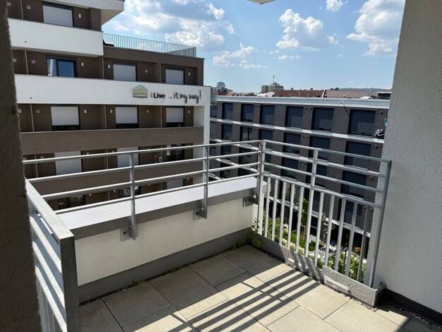 Wohnung zur Miete 705 € 2 Zimmer 39,2 m² 4. Geschoss frei ab sofort Von-Hünefeld-Straße 24 Stadtmitte Neu-Ulm 89231