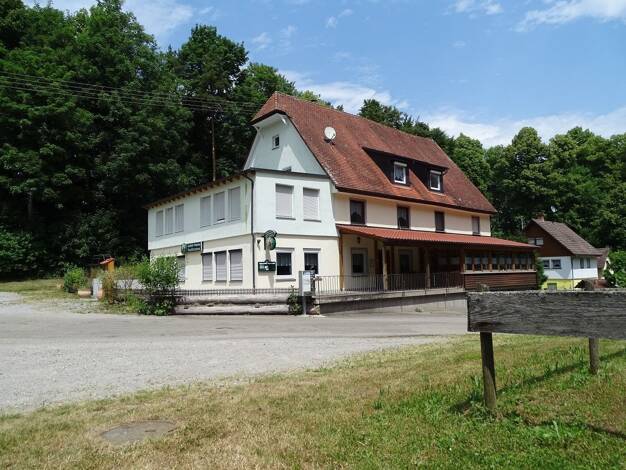 Restaurant zum Kauf 390.000 € 710 m² Grundstück Oberndorf 78727