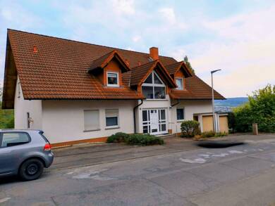 Wohnung zur Miete 850 € 3 Zimmer 100 m² Bad Hersfeld Bad Hersfeld 36251