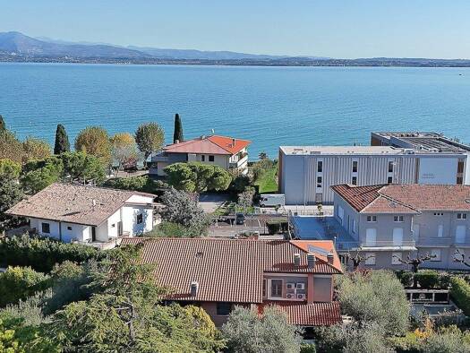 Haus zum Kauf 2.150.000 € 492 m² 600 m² Grundstück Sirmione 25019