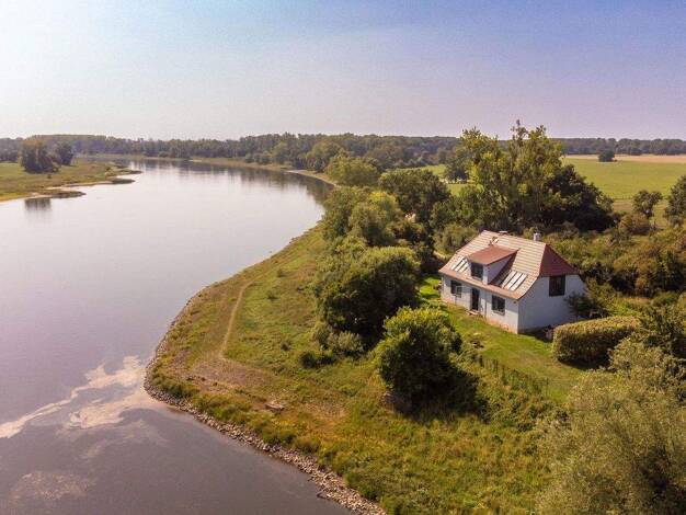 Villa zum Kauf provisionsfrei 1.490.000 € 6,5 Zimmer 238 m² 1.866 m² Grundstück Dornburg 39264