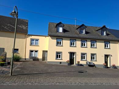 Maisonette zur Miete 820 € 4,5 Zimmer 117 m² Geschoss 2/2 frei ab 01.08.2025 Hunolstein Morbach 54497
