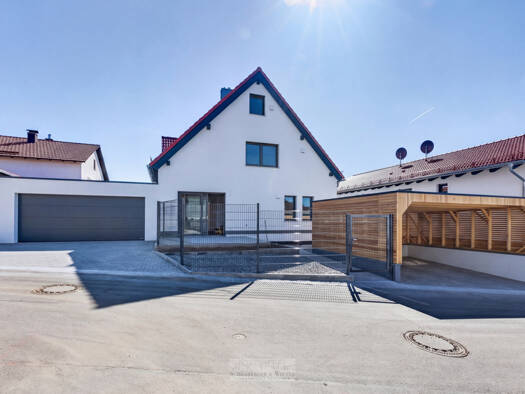 Einfamilienhaus zum Kauf provisionsfrei 740.000 € 7 Zimmer 172 m² 371 m² Grundstück Thalmassing Thalmassing 93107