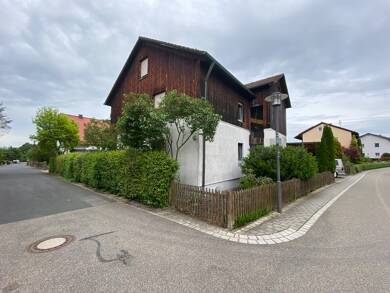 Mehrfamilienhaus zum Kauf 195.000 € 8 Zimmer 200 m² 684 m² Grundstück Wiesau Wiesau 95676