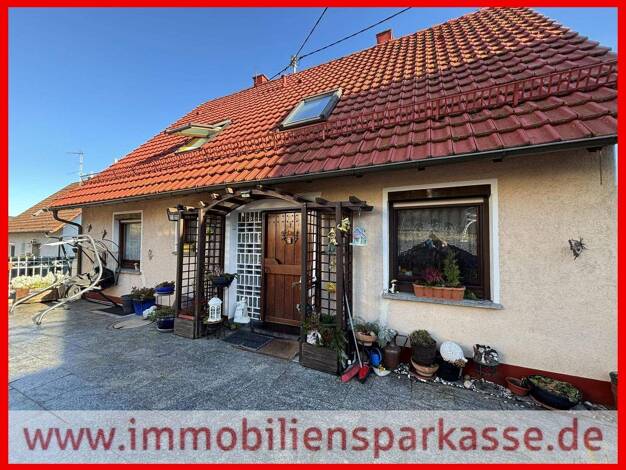 Mehrfamilienhaus zum Kauf 415.000 € 6 Zimmer 179 m² 1.097 m² Grundstück Beihingen Haiterbach, Beihingen 72221