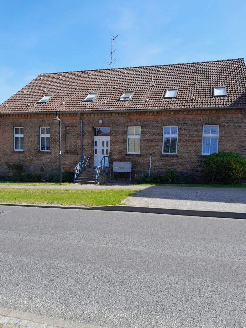 Wohnung zur Miete 200 € 1 Zimmer 29,4 m² 1. Geschoss frei ab sofort Althüttendorf Althüttendorf 16247