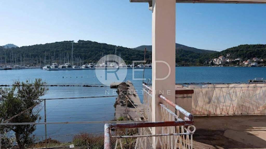 Haus zum Kauf 490.000 € 7 Zimmer 170 m² Sutomiscica, Preko Sutomiscica, Lukoran, Poljana