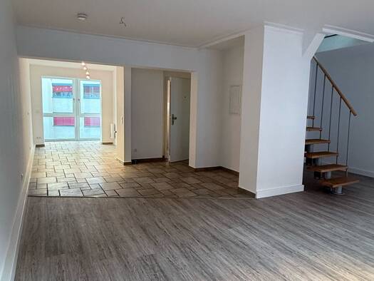 Maisonette zur Miete 2.400 € 3,5 Zimmer 100 m² Geschoss 3/5 frei ab sofort Limburger Str. Neustadt-Nord Köln 50672