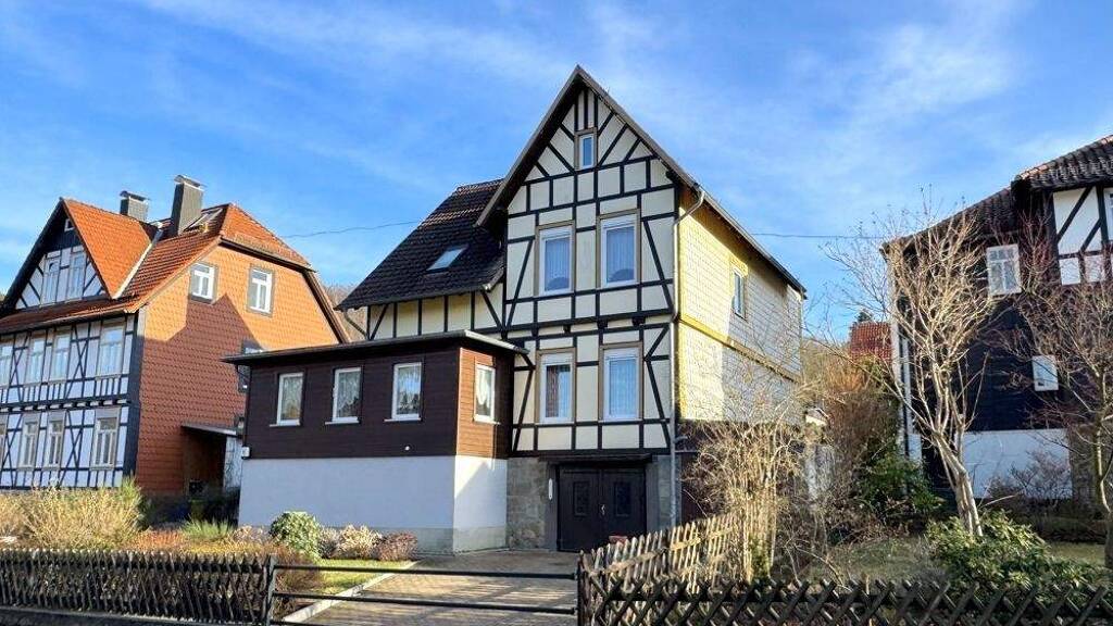 Mehrfamilienhaus zum Kauf 320.000 € 6 Zimmer 190 m² 797 m² Grundstück Wernigerode 38855