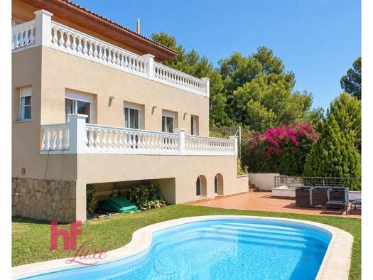 Chalet zum Kauf 615.000 € 4 Zimmer 614 m² Calella 08370