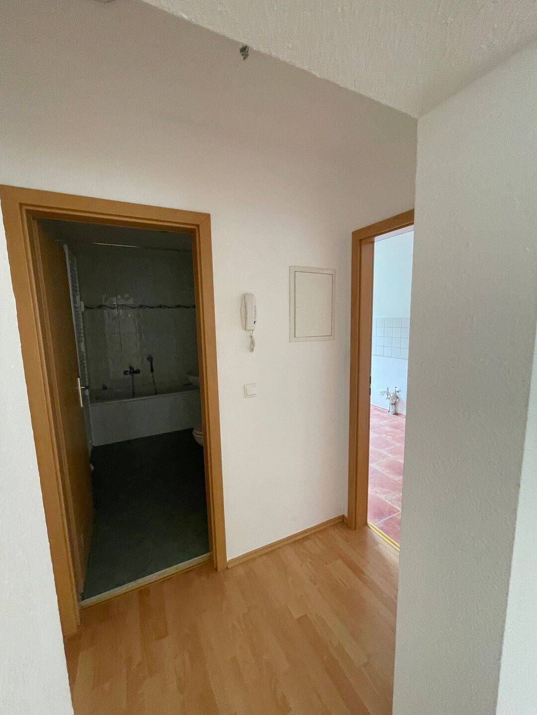 SUPER! schöne Lage und 2 Räume mit Balkon- Was will man mehr!? – Beethovenstr. 52a we 2, 9130 Chemnitz – Vorschaubild 18