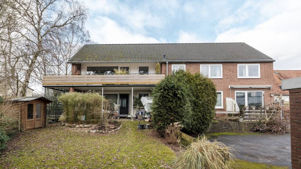 Mehrfamilienhaus zum Kauf als Kapitalanlage geeignet 900.000 € 330,9 m² 1.004 m² Grundstück Sasel Hamburg 22391