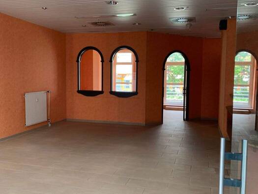 Verkaufsfläche zur Miete provisionsfrei 111,7 m² Verkaufsfläche Juri-Gagarin-Ring 1 Oststadt Neubrandenburg 17036