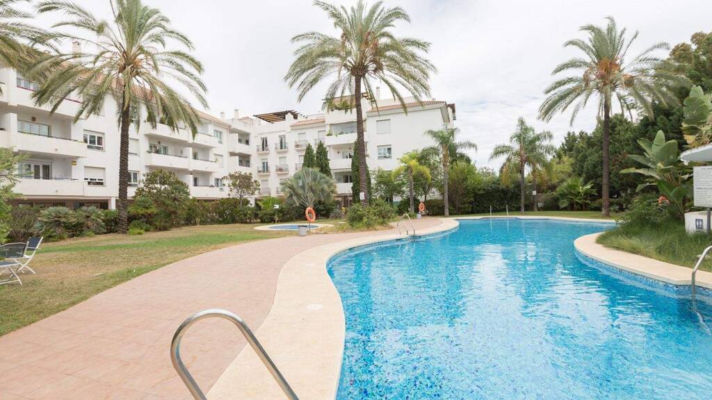 Penthouse zum Kauf 850.000 € 8 Zimmer 230 m² Nueva Andalucia 29660