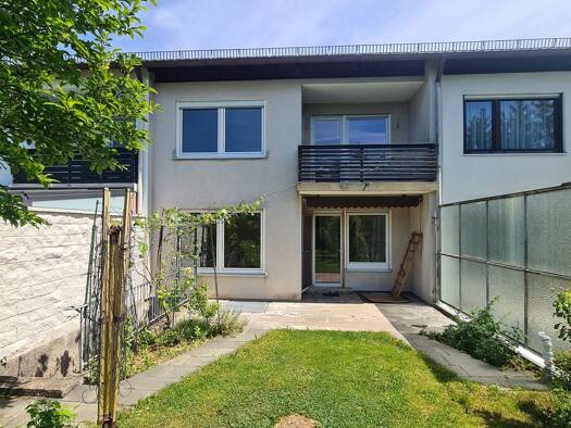 Reihenhaus zum Kauf provisionsfrei 338.000 € 4 Zimmer 115 m² 250 m² Grundstück frei ab sofort Gluckstraße 33 Burghausen 84489