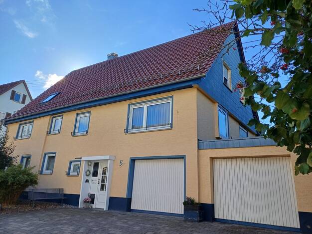Mehrfamilienhaus zum Kauf als Kapitalanlage geeignet 499.000 € 9 Zimmer 300 m² 991 m² Grundstück Tuningen 78609