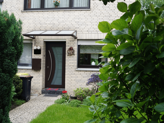 Reihenhaus zur Miete 1.900 € 7 Zimmer 180 m² 389 m² Grundstück frei ab 01.05.2026 Mitte-Ost Mülheim an der Ruhr 45473