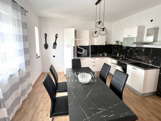 Wohnung zur Miete 1.500 € 3 Zimmer 106 m² Geschoss EG/1 Kostrena Kostrena 51221