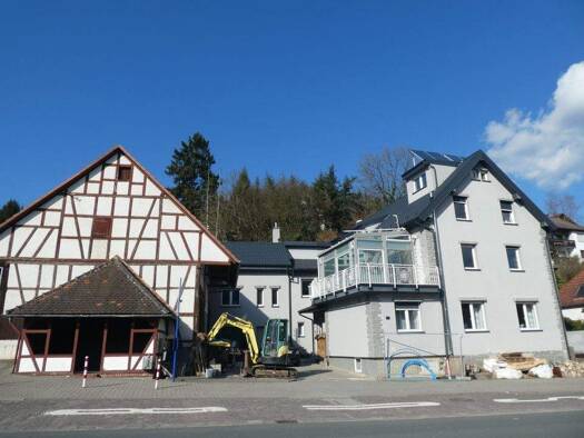 Mehrfamilienhaus zum Kauf 1.300.000 € 14 Zimmer 406 m² 1.005 m² Grundstück Niederems Waldems 65529