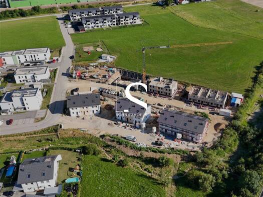 Reihenmittelhaus zum Kauf - Erstbezug provisionsfrei 658.000 € 5 Zimmer 140,1 m² 125 m² Grundstück Straßwalchen 5204