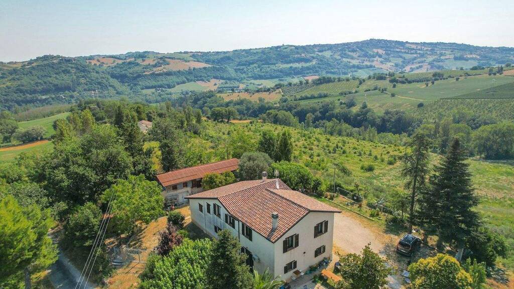 Bauernhaus zum Kauf 450.000 € 12 Zimmer 300 m² 10.000 m² Grundstück Panoramablick Serra San Quirico 60048