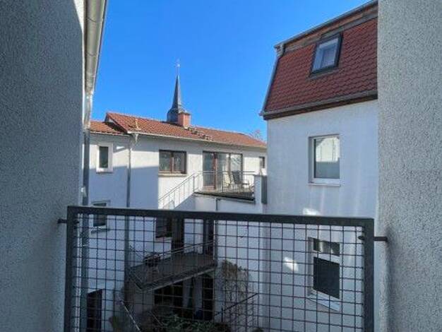 Wohnung zur Miete 817 € 3 Zimmer 84,1 m² 3. Geschoss frei ab 18.04.2026 Karl-Liebknecht-Str. 14 Altstadt Weimar 99423