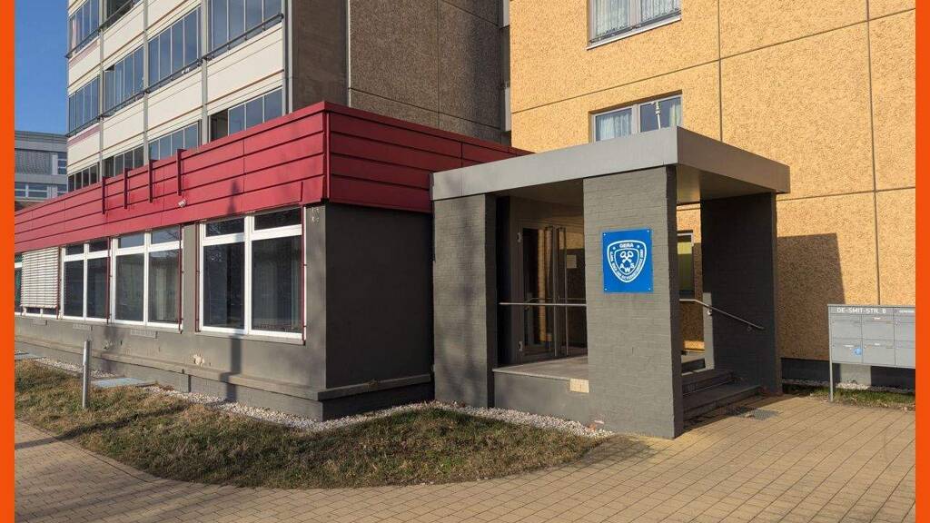 Bürofläche zur Miete 560 € 4 Zimmer 95 m² Bürofläche De-Smit-Straße 8 Innenstadt Gera 07545