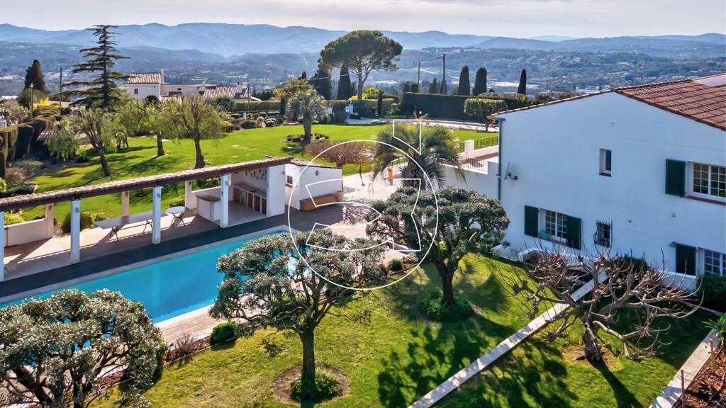Villa zum Kauf 2.100.000 € 8 Zimmer 335 m² Le Village Valbonne 06560