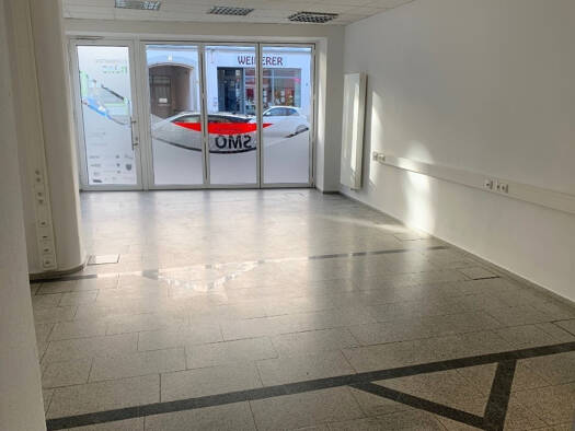 Laden zur Miete 1.000 € 49,8 m² Verkaufsfläche Innenstadt Hof 95028