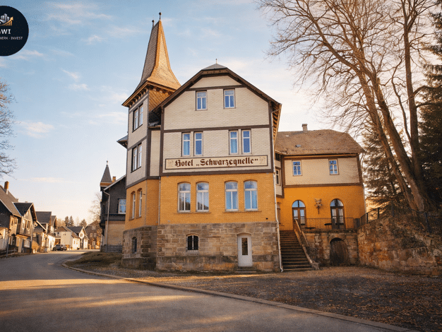 Hotel zum Kauf 329.000 € 23 Zimmer 3.400 m² Grundstück Scheibe-Alsbach Neuhaus am Rennweg 98749